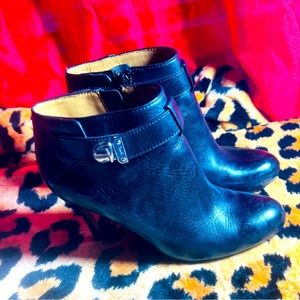 Coach Sondra ankle boots- size 8.5B